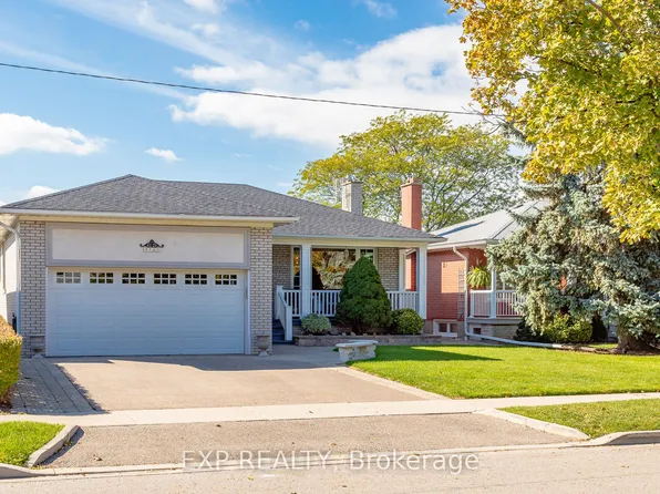 78 Brampton Rd, Toronto, ON M9R 3J9