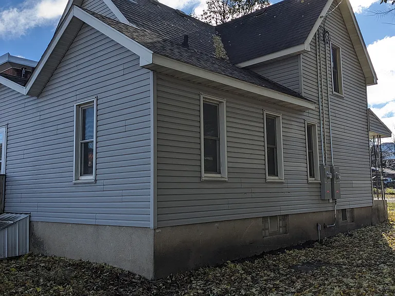 214 W College St #2 — Photo 1