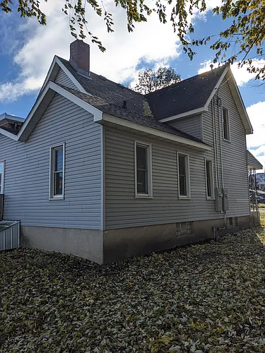 214 W College St #2 Photo 1
