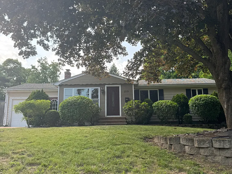 109 Larchmont Rd — Photo 31