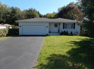 48 Kings Hwy N, Rochester, NY 14617