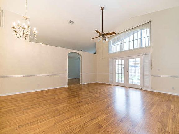 3rd image of 9205 Cove Point Cir
