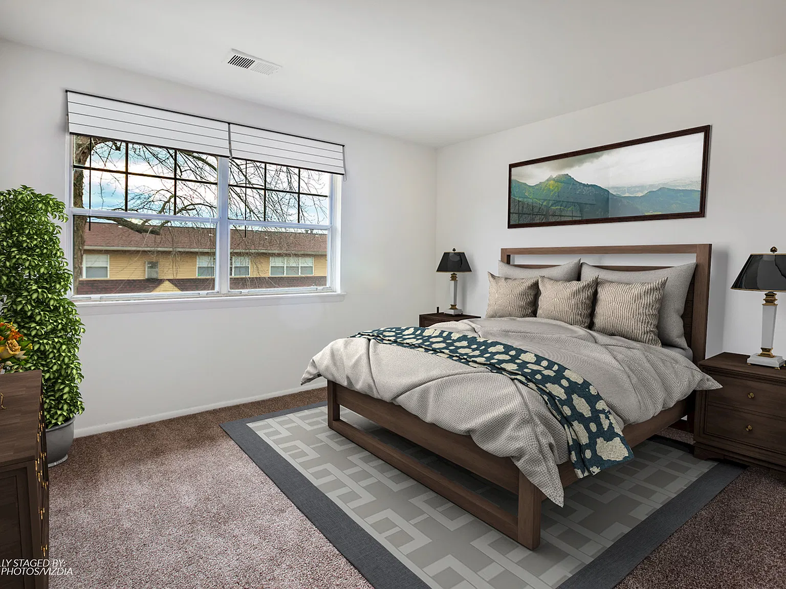 Kingsrow Apartments — Photo 2