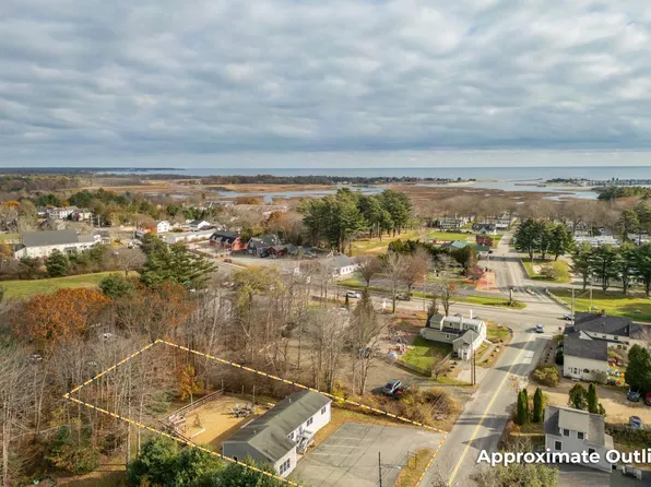 21 Burnt Mill Road, Wells, ME 04090