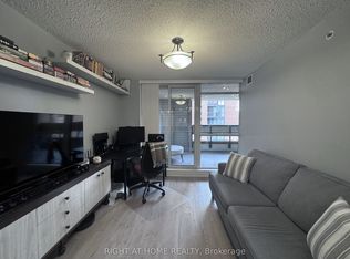 36 Via Bagnato #428, North York, ON M6A 0B7