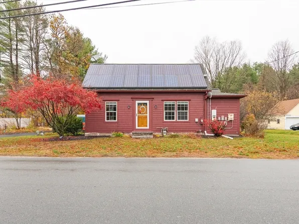 31 Heald St, Pepperell, MA 01463