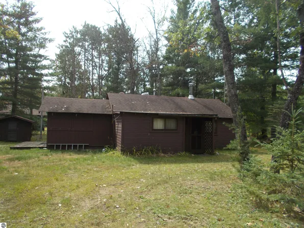 6108 Circle Rd, Hale, MI 48739