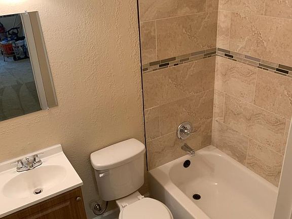 3rd image of 2262 W 18th St