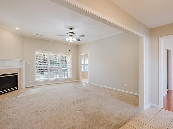 5th image of 105 Monticello Dr W