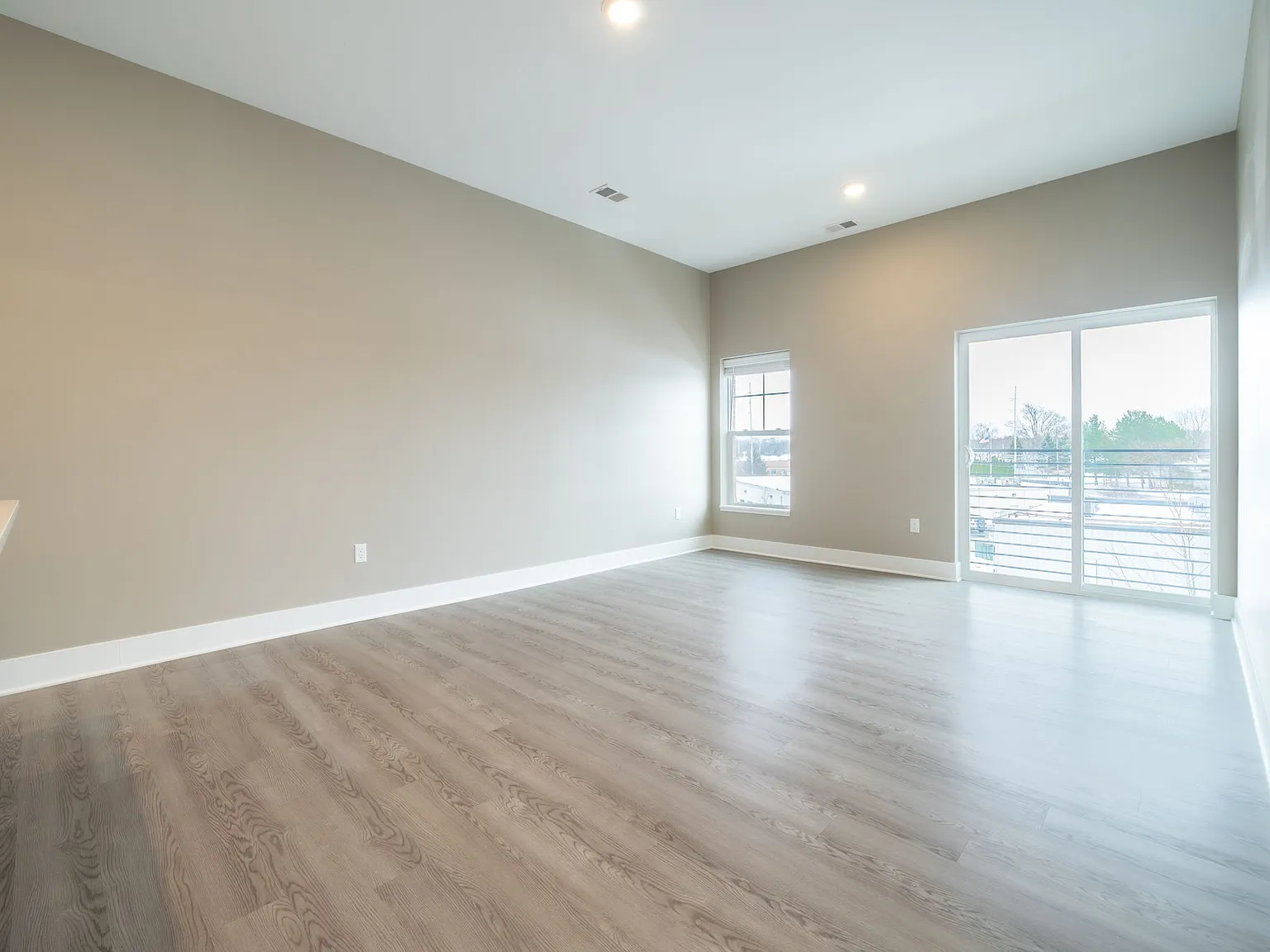1 bed, 1.0 bath, 659 sqft, $1,350 — Photo 3