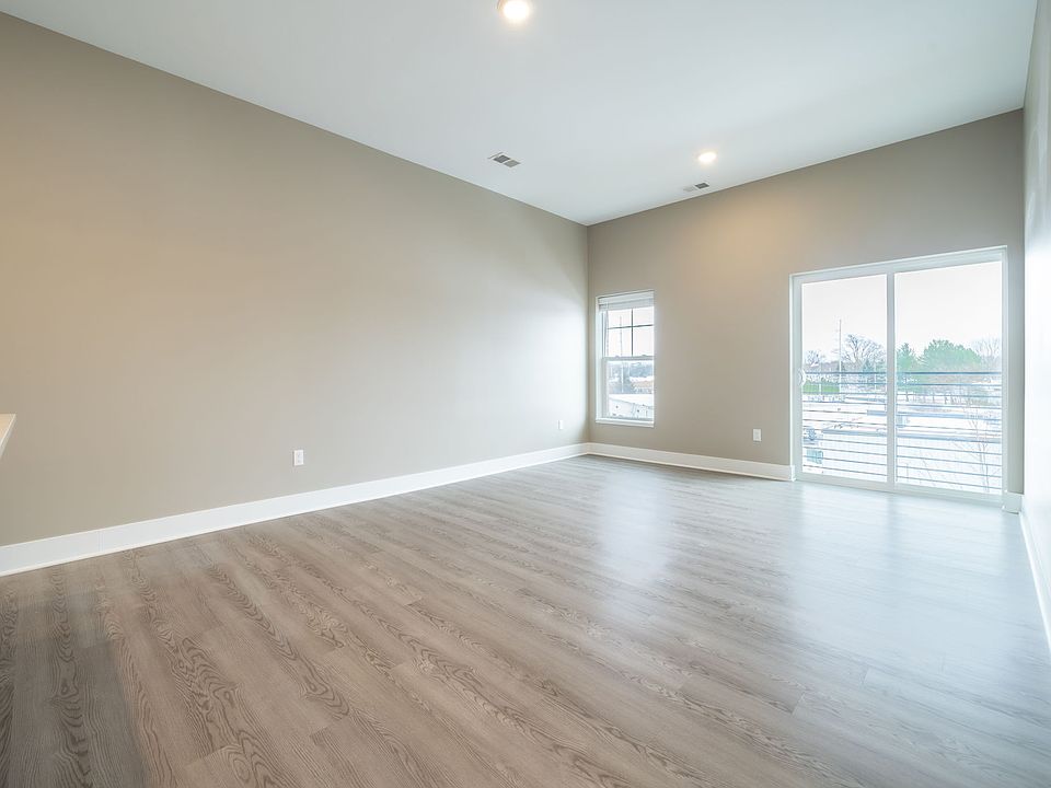 7-web-or-mls-3440-chicago-dr_12092024
