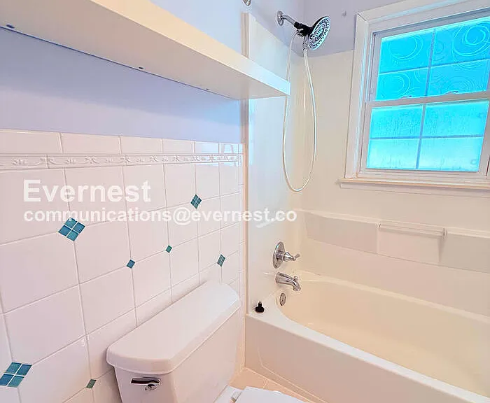 1313 Donald Ave — Photo 15