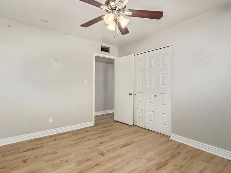 5885 E Thomas Rd — Photo 24