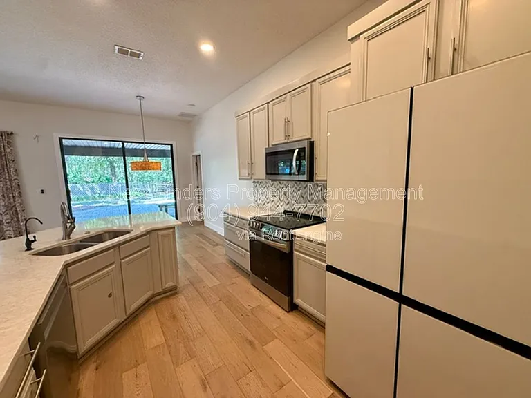 13658 Kayak Ct — Photo 13