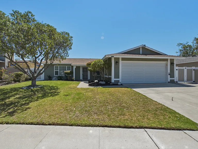 6440 Harvard St — Photo 3