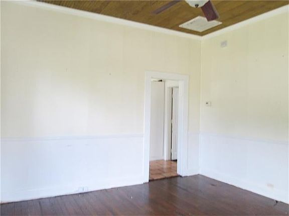 2nd image of 554 Maine Ave