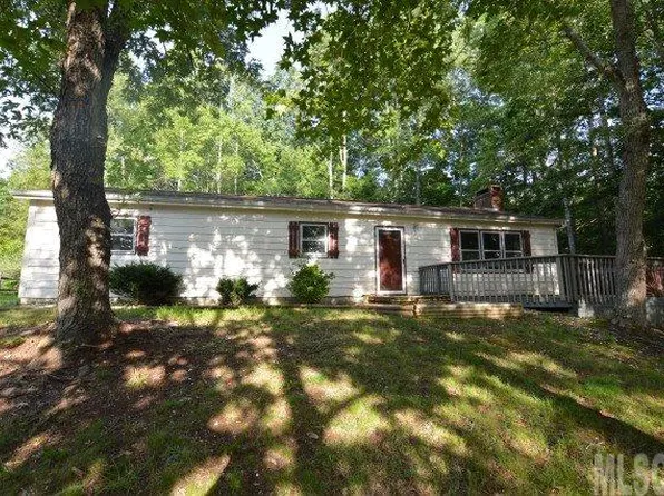 118 SE Foothill Dr #B, Lenoir, NC 28645