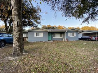 6912 Fern Cir, Leesburg, FL 34748
