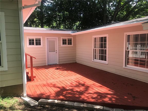4th image of 4808 W Park Dr