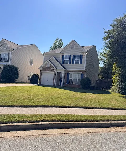 1698 Woodsford Rd NW — Photo 1