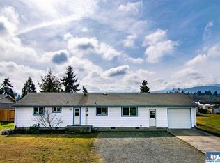 90 Smithfield Dr, Sequim, WA 98382