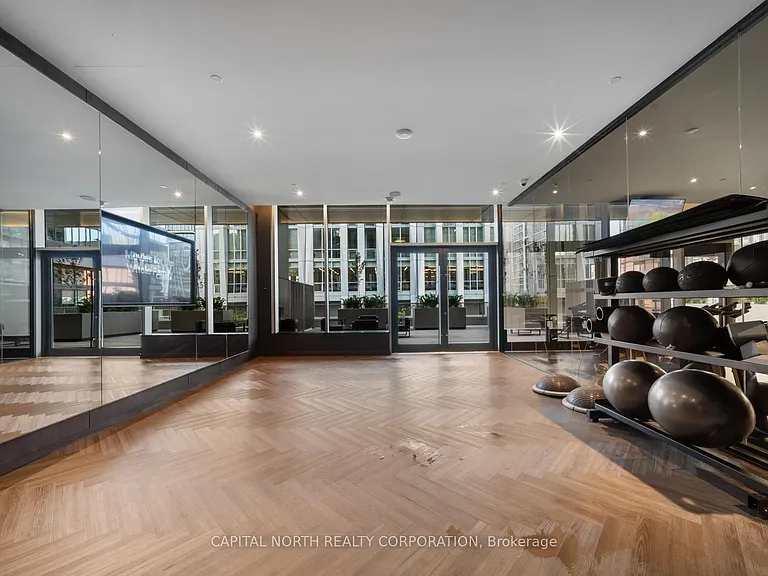 11 Yorkville Ave #5908 — Photo 26