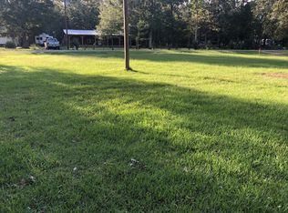 335 Virginia Creek Dr, Coldspring, TX 77331
