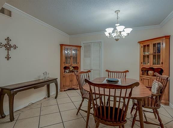 3rd image of 7705 Meadow Park Dr APT 106