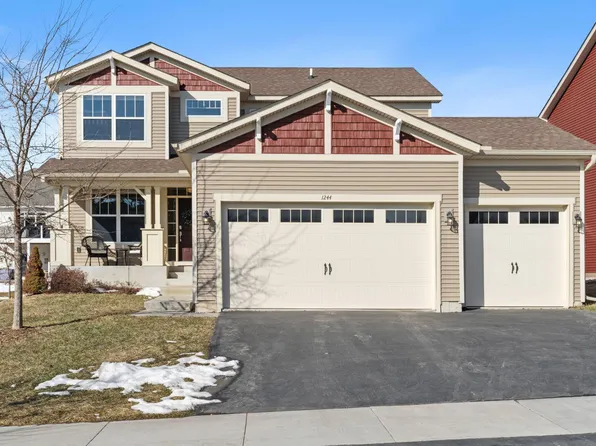 1244 Maple Ln, Carver, MN 55315