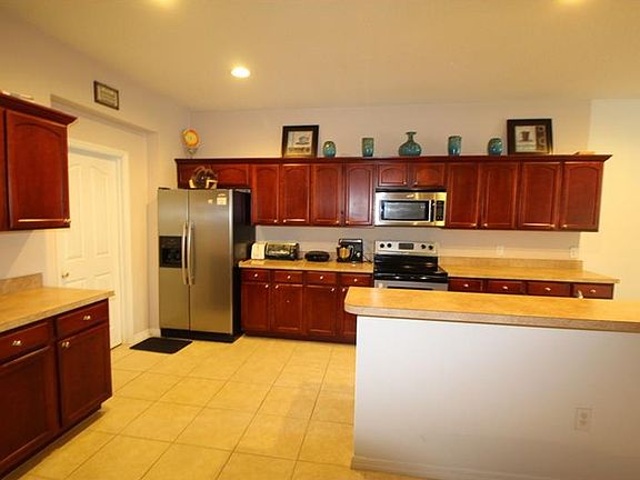 5th image of 14871 Pellicer Dr