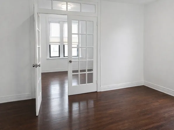 30-59 Steinway Street image 1 of 5