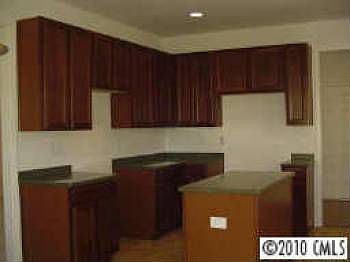 5th image of 6909 Daisybee Ct