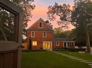 558 Abrahams Path, Amagansett, NY 11930