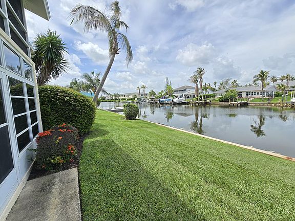 2nd image of 1935 Cobia Dr APT 103E