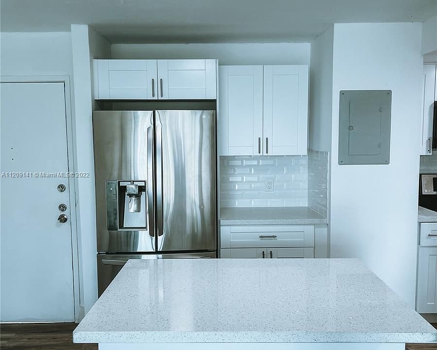 1st image of 310 Fontainebleau Blvd APT 204