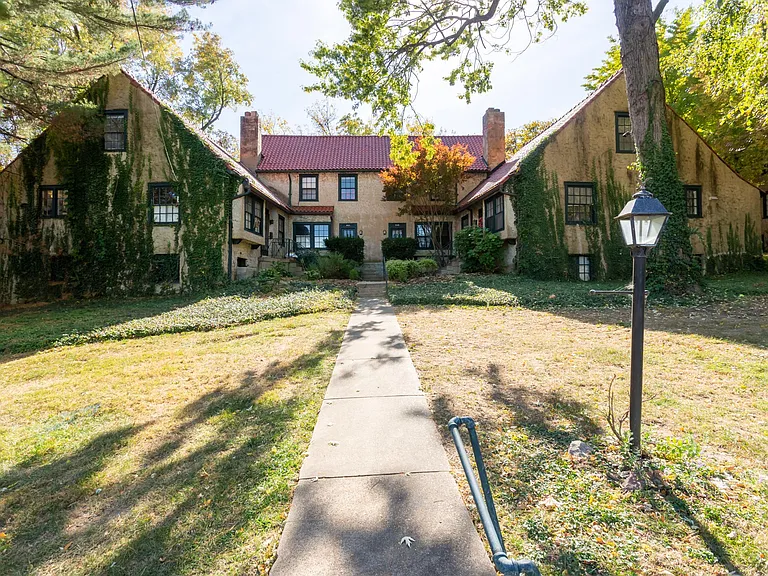 343 N Gore Ave — Photo 19