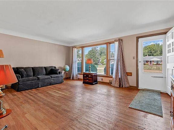 2nd image of 1854 Brushview Dr