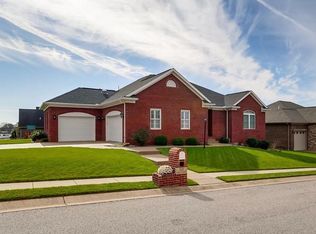 927 Uriel Ct, Evansville, IN