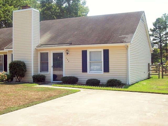 1st image of 105 Remington Dr