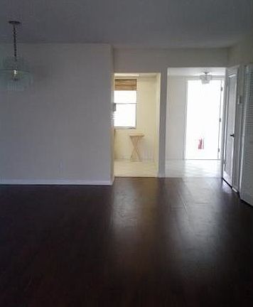 3rd image of 3791 NW 84th Ave APT 1E