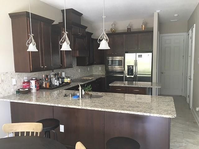 2nd image of 5211 Crescent Dr