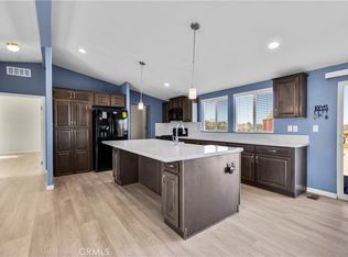 55925 Vallihi Dr, Landers, CA 92285