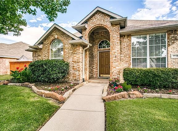 2nd image of 3948 Oakmont Dr