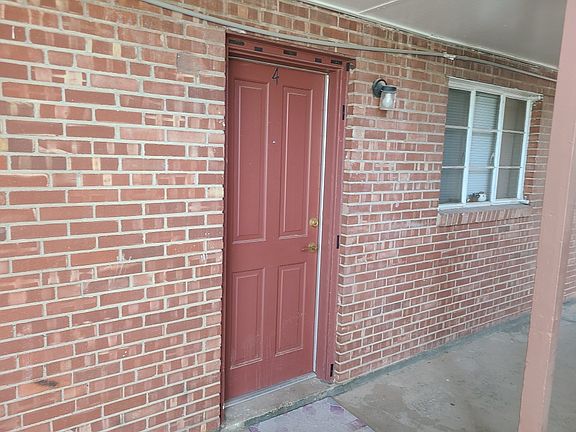 2nd image of 701 W Yandell Dr APT 4
