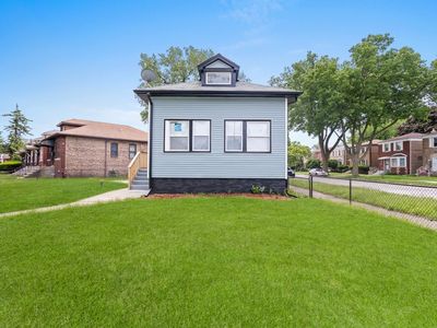 8320 S Anthony Ave, Chicago, IL, 60617