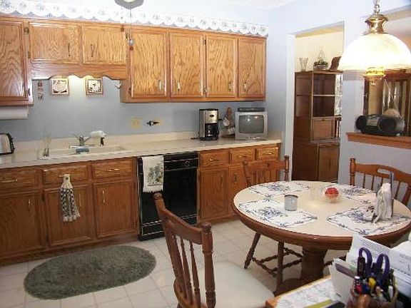 5th image of 5030 Circle Dr APT 104