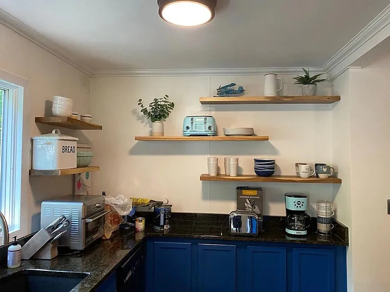 134 Webster Ave — Photo 11