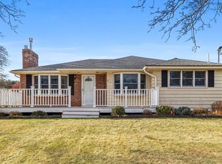 9 Pocahontas Rd, Tewksbury, MA 01876