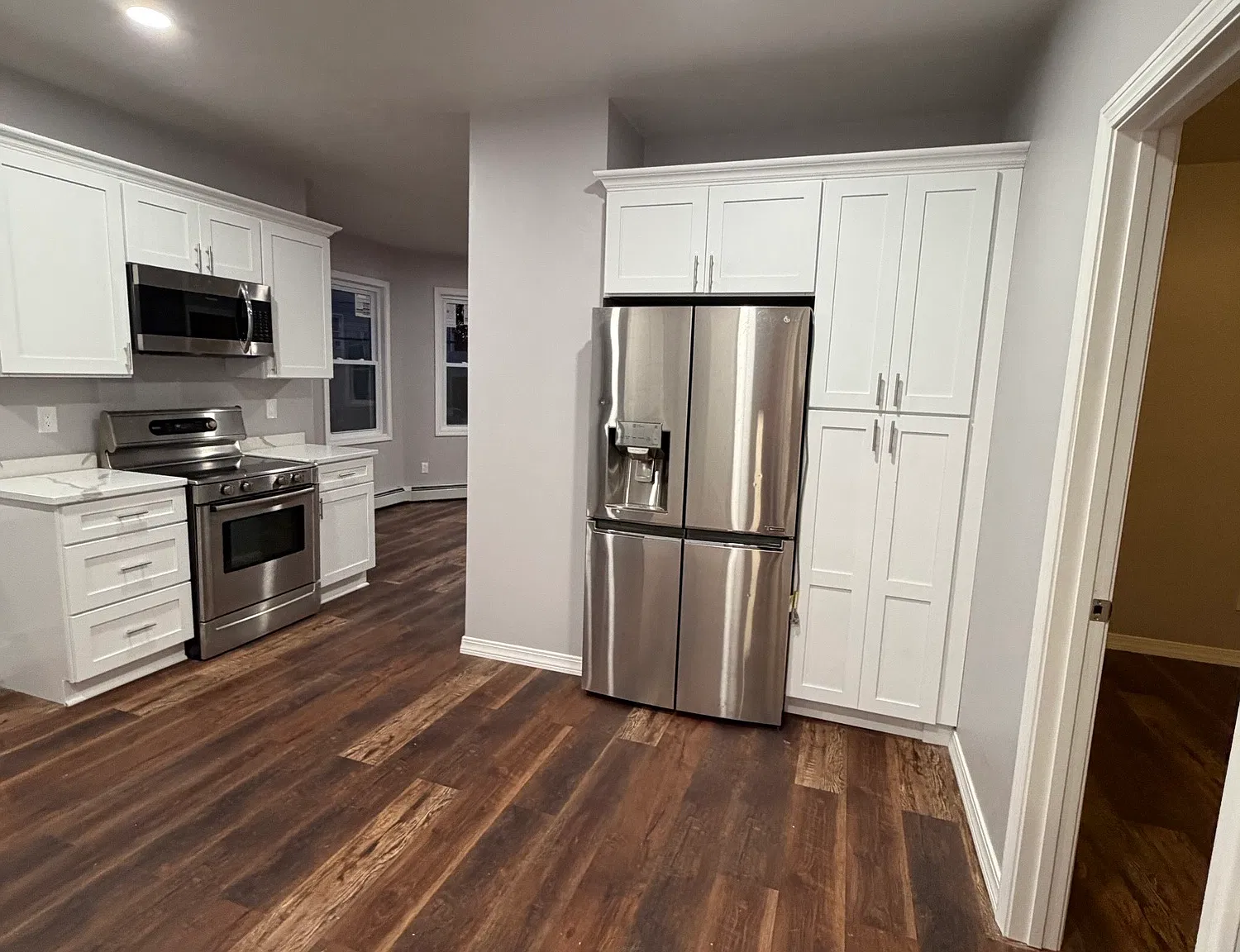 3 bed, 1200 sqft, $2,625 — Photo 3