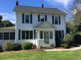 136 Marlboro Rd, Southborough, MA 01772